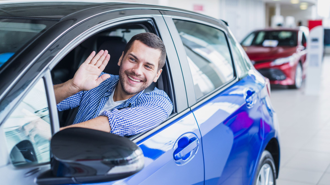 autoberles-debrecen-autokolcsonzes-mosolygo-ugyfel