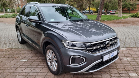 Volkswagen T-Roc autóbérlés Debrecenben